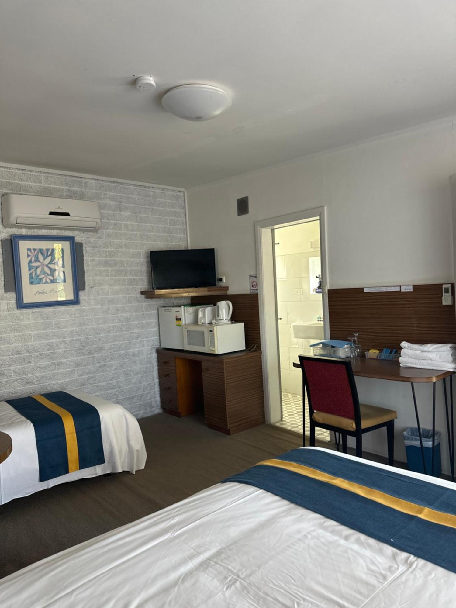 The Shamrock Hotel Balranald Dış mekan fotoğraf