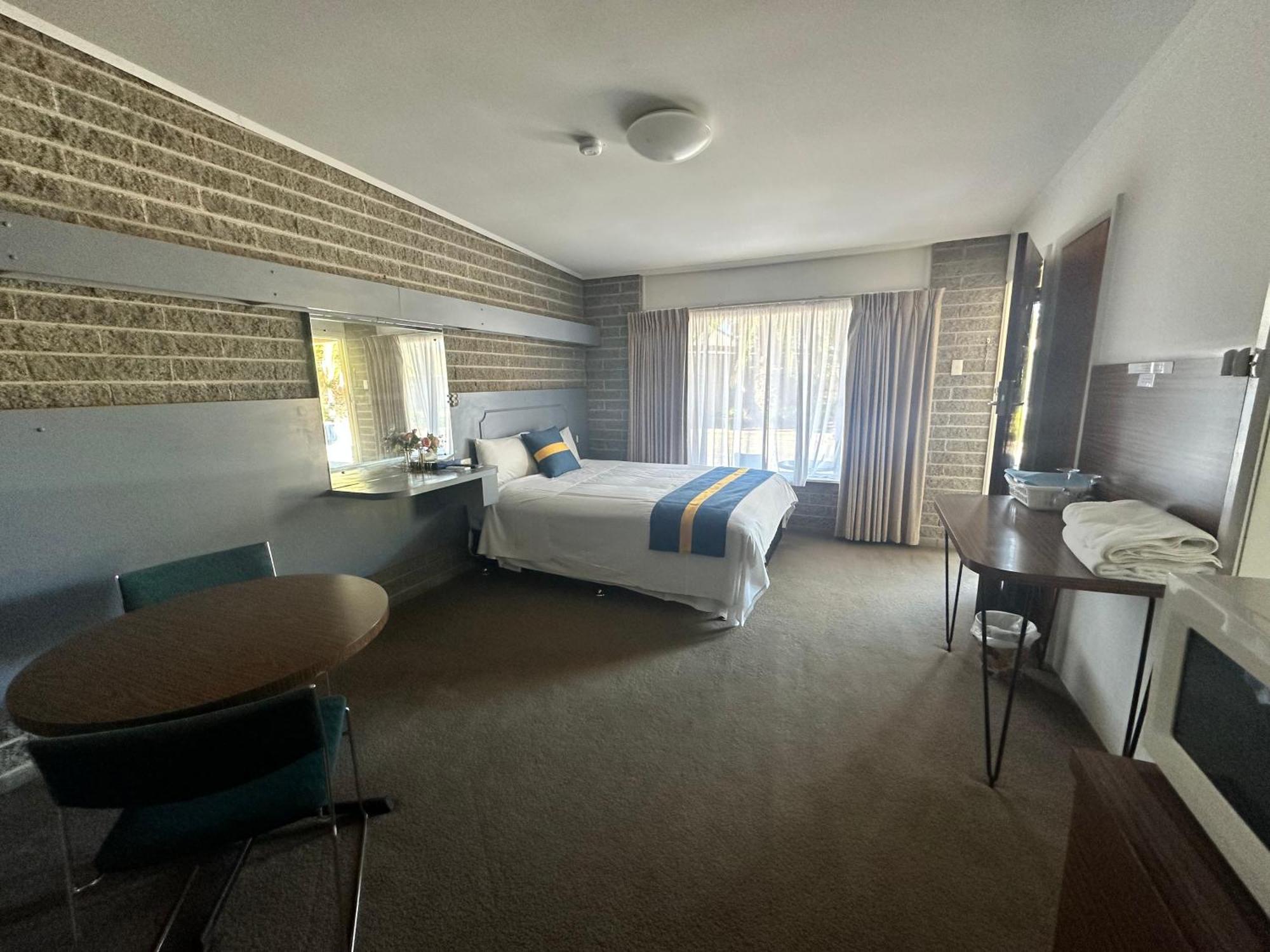 The Shamrock Hotel Balranald Dış mekan fotoğraf